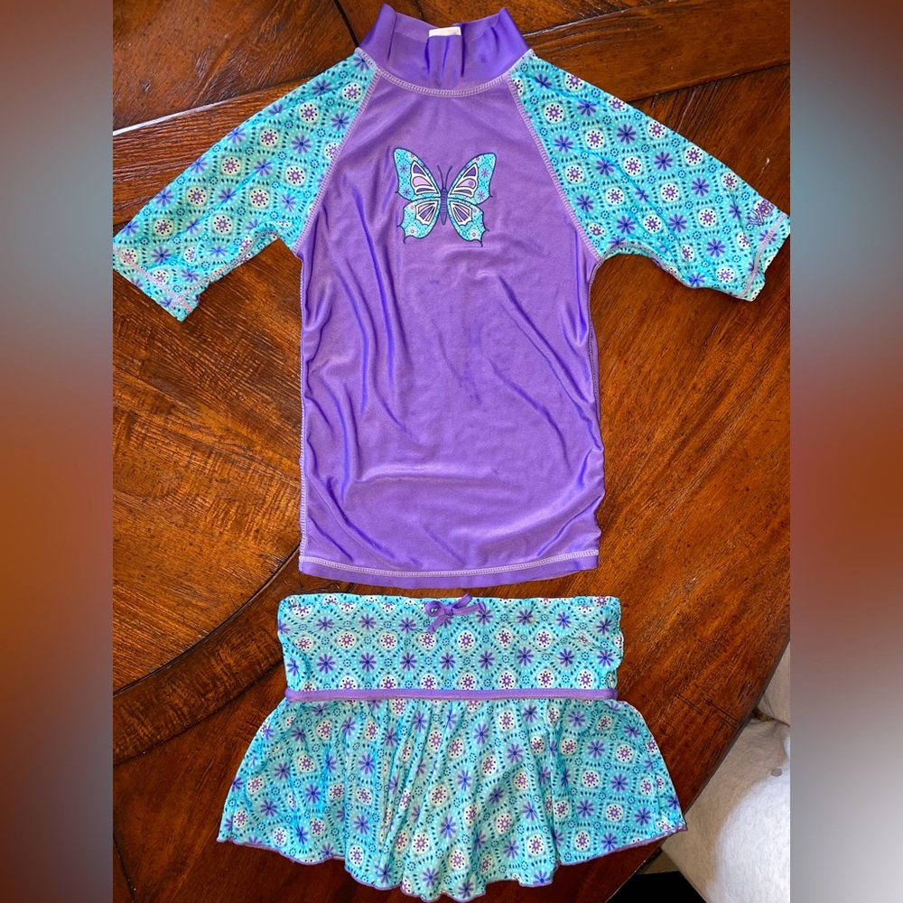UV Skinz sz 7 girls’ 2 piece swim pre-owned rash guard style top & skirt/bottoms